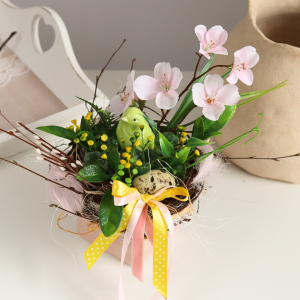 Wielkanocny stroik zielony ptaszek