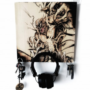 Wieszak na klucze. Pirografia. Venom. Komiks