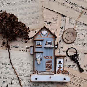 Wieszak szary  domek na klucze