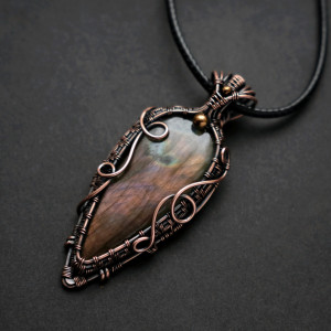 Wisior miedziany naszyjnik z labradorytem wire wrapping