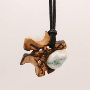 Wisiorek Agat drzewny i drzewo owocowe - pirografia, wood jewellery