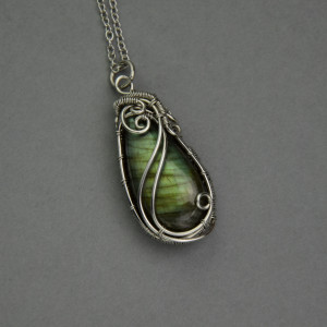 Wisiorek kolorowy labradoryt wire wrapping oryginalny unikat 3