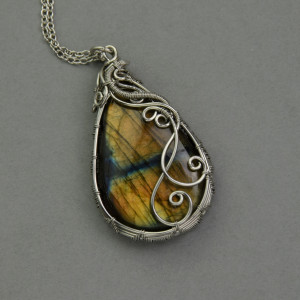 Wisiorek labradoryt wire wrapping oryginalny unikat 5