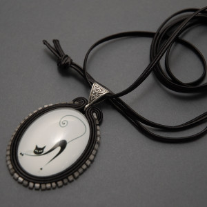 wisiorek sutasz z kotem 14