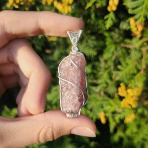 Wisiorek wire wrapping  - kwarc truskawkowy - duża bryłka