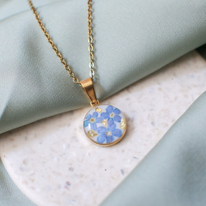 Wisiorek z niezapominajkami 098