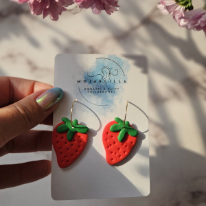 Wiszące kolczyki truskawki