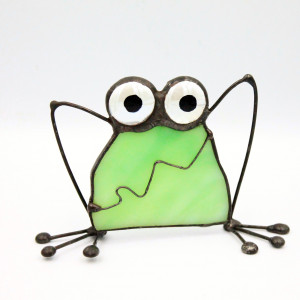 Witrażowa Żaba – uroczy bibelot na szczęście