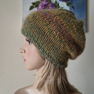 Z oliwką - miła, puchata, ciepła czapka