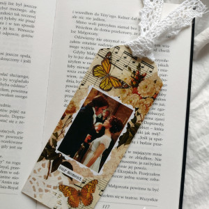 zakładka do książki, film Duma i uprzedzenie, róże, motyle, vintage