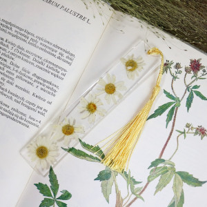 Zakładka do książki kwiaty rumianek żywica