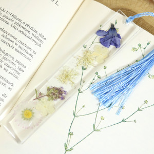 Zakładka do książki wiosenne kwiaty żywica stokrotka barwinek