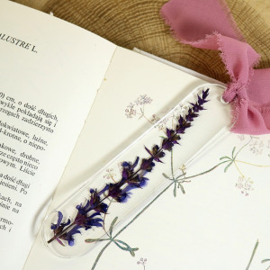 Zakładka do książki wiosenne kwiaty żywica szałwia II