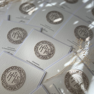 Zaproszenia komunijne ręcznie robione z personalizacją HIT ZKO-316