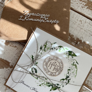 Zaproszenia na komunie z personalizacją w pudełku ZKO-744