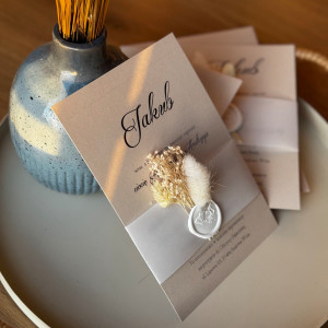 Zaproszenie na Komunię z suszonymi trawami eleganckie