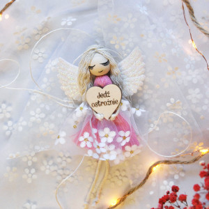 Zawieszka do samochodu Aniołek - Jedź ostrożnie - róż | Do auta