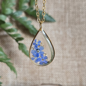 Zawieszka z niezapominajkami złota łezka łza