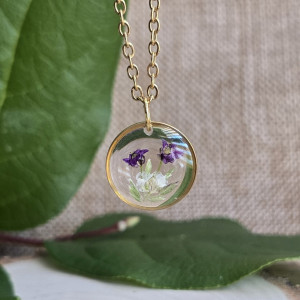 Zawieszka ze smagliczką złota