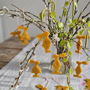 Zawieszki wielkanocne na  gałązki z wosku pszczelego