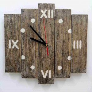 Zegar ścienny drewniany z desek mały kropki