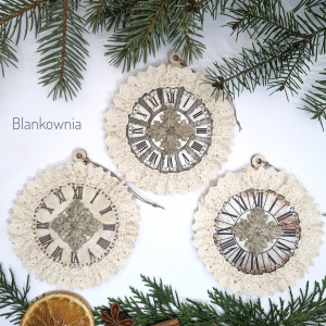 Zestaw 3 bombek „Zegary z koronką” rękodzieło