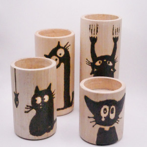 Zestaw 4 drewnianych świeczników tealight, pirogrofia - KOTY