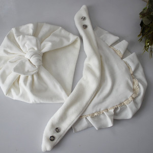 Zestaw czapka kokarda  chusta koronka zima ecru chrzest