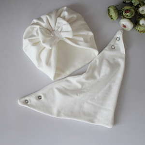 Zestaw czapka kokarda chusta zima ecru krem chrzest