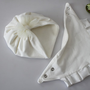 Zestaw czapka kokarda  tiul chusta zima ecru chrzest