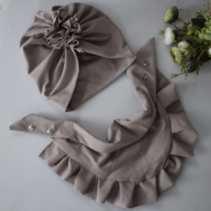 Zestaw czapka kokardka chusta falbanka latte wiosn/jesień