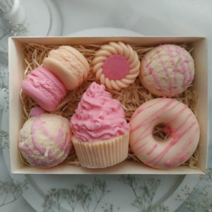 Zestaw prezentowy  mydła i świece