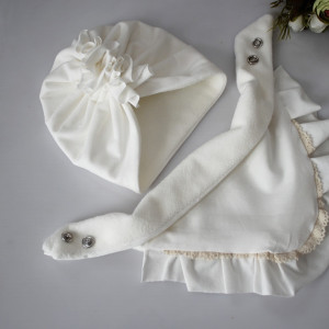 Zestaw turban  chusta koronka zima ecru chrzest