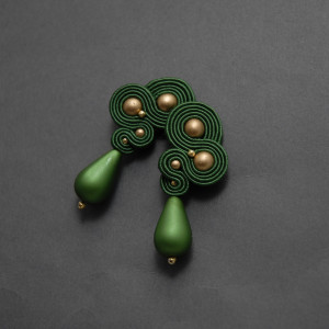 zielone kolczyki lub klipsy sutasz 2