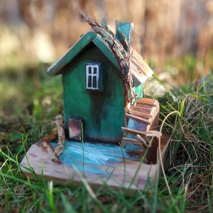 Zielony młyn - domek, dekoracja z drewna