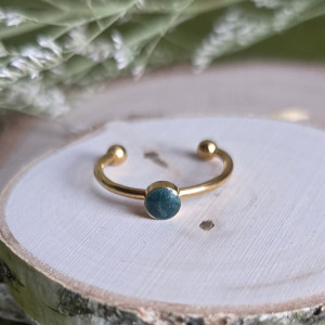 Złoty pierścionek brokat zielony minimalistyczny