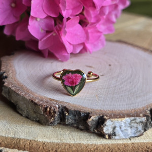 Złoty pierścionek serce serduszko różowa gipsówka