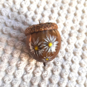 Żołądź ze Stokrotkami - Wisiorek, Naszyjnik, Zawieszka