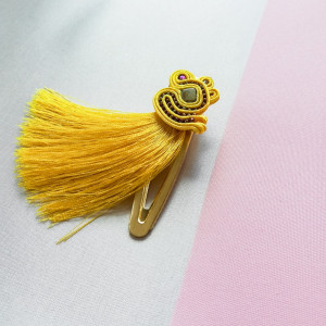 Żółta spinka do włosów