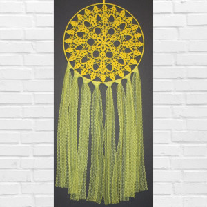 Żółty koronkowy łapacz snów