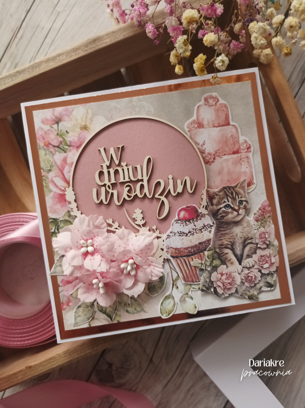 178. Kartka urodzinowa, różowa, kot_photo1