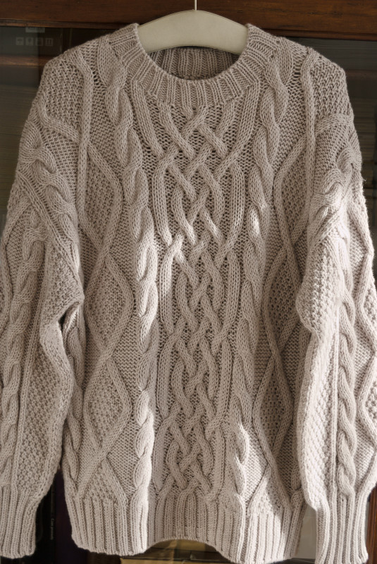 Beżowy pulower z wełny merino_photo1