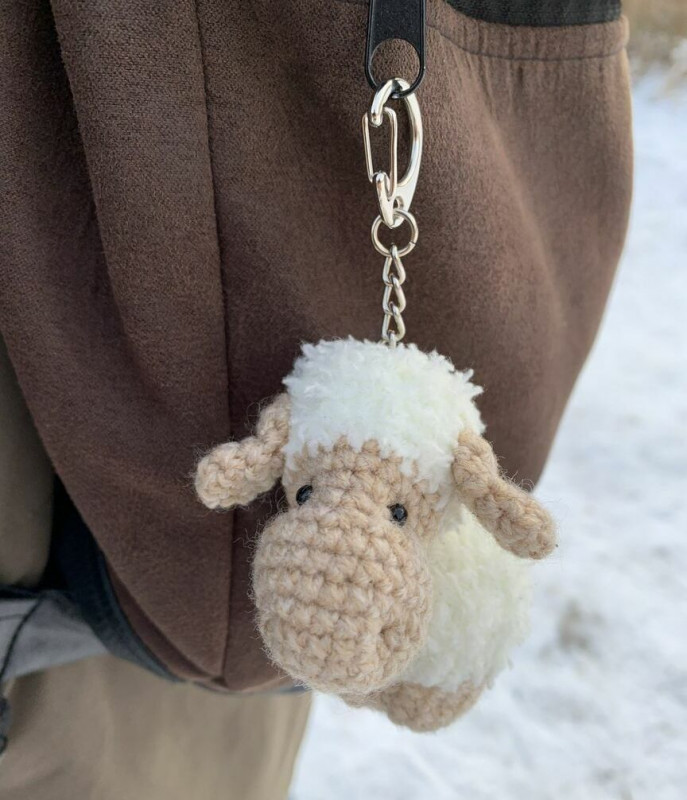 Biała owca - brelok, zawieszka do torby_photo1