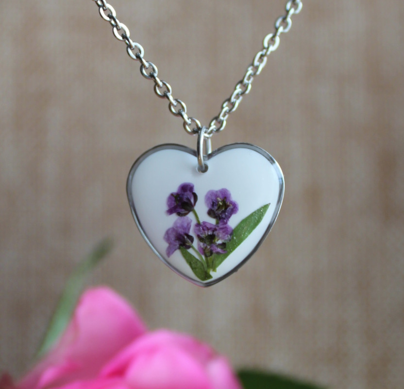 Bukiet kwiatowy fioletowy w sercu serduszko fioletowy_photo1