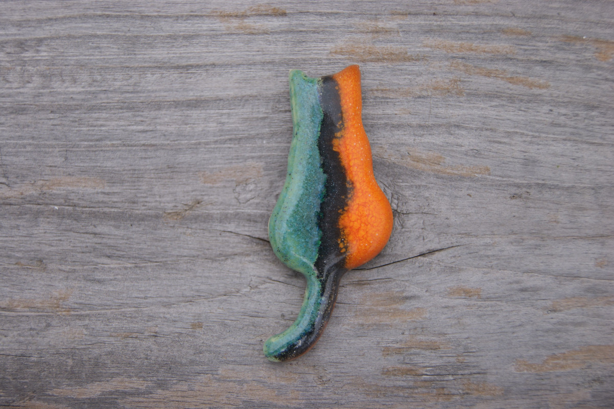 Ceramiczny magnes kot zielono-pomarańczowy_photo1