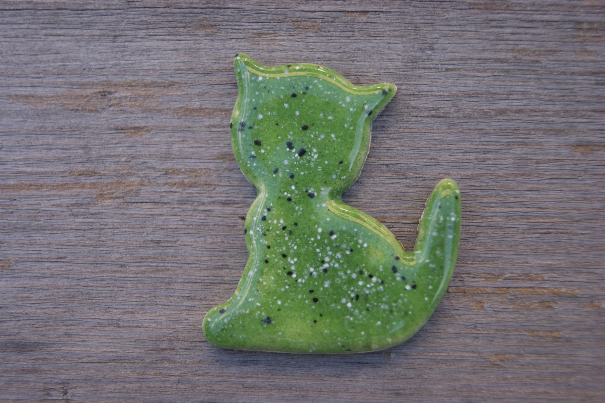 Ceramiczny magnes kot zielony_photo1