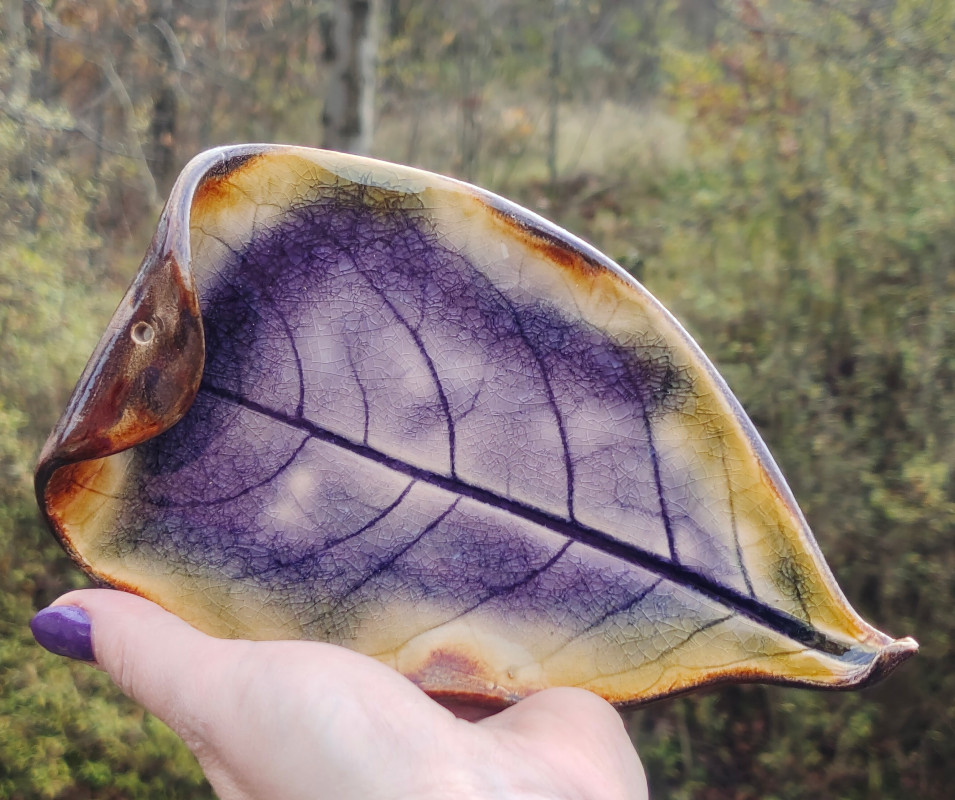 Ceramiczny talerzyk, liść na kadzidła  (c584)_photo1