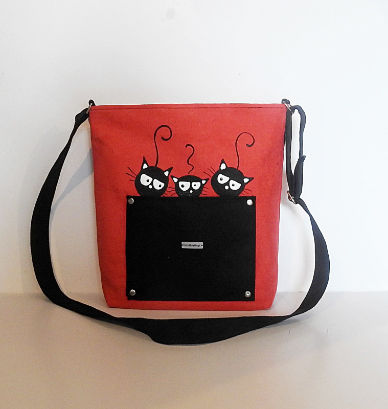 Czerwona młodzieżowa  torebka malowana z kotami_photo1