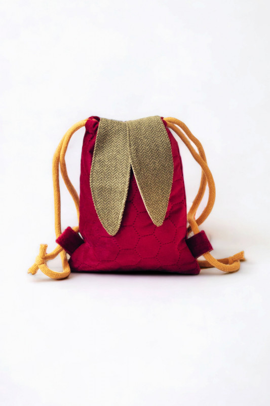 Czerwony pikowany mini plecak królik_photo1