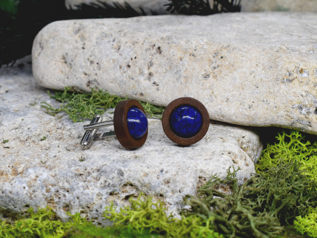 Drewniane spinki do mankietów z lapisem lazuli_photo1